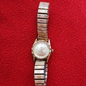 Sorna 17 Jewel Gold Plate Antimagnetic Waterproof Stainless Steel Back Watch